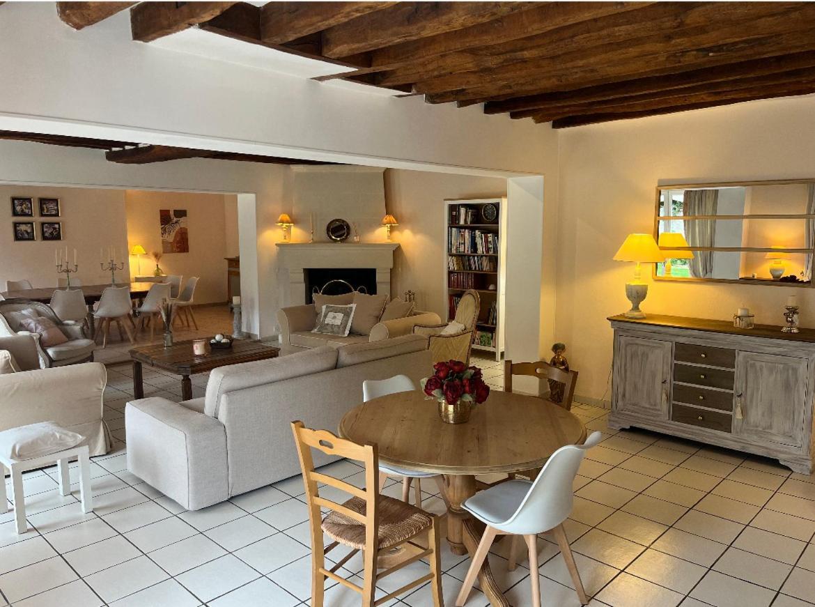 Chambres A La Maison Hermitage Aincourt Luaran gambar