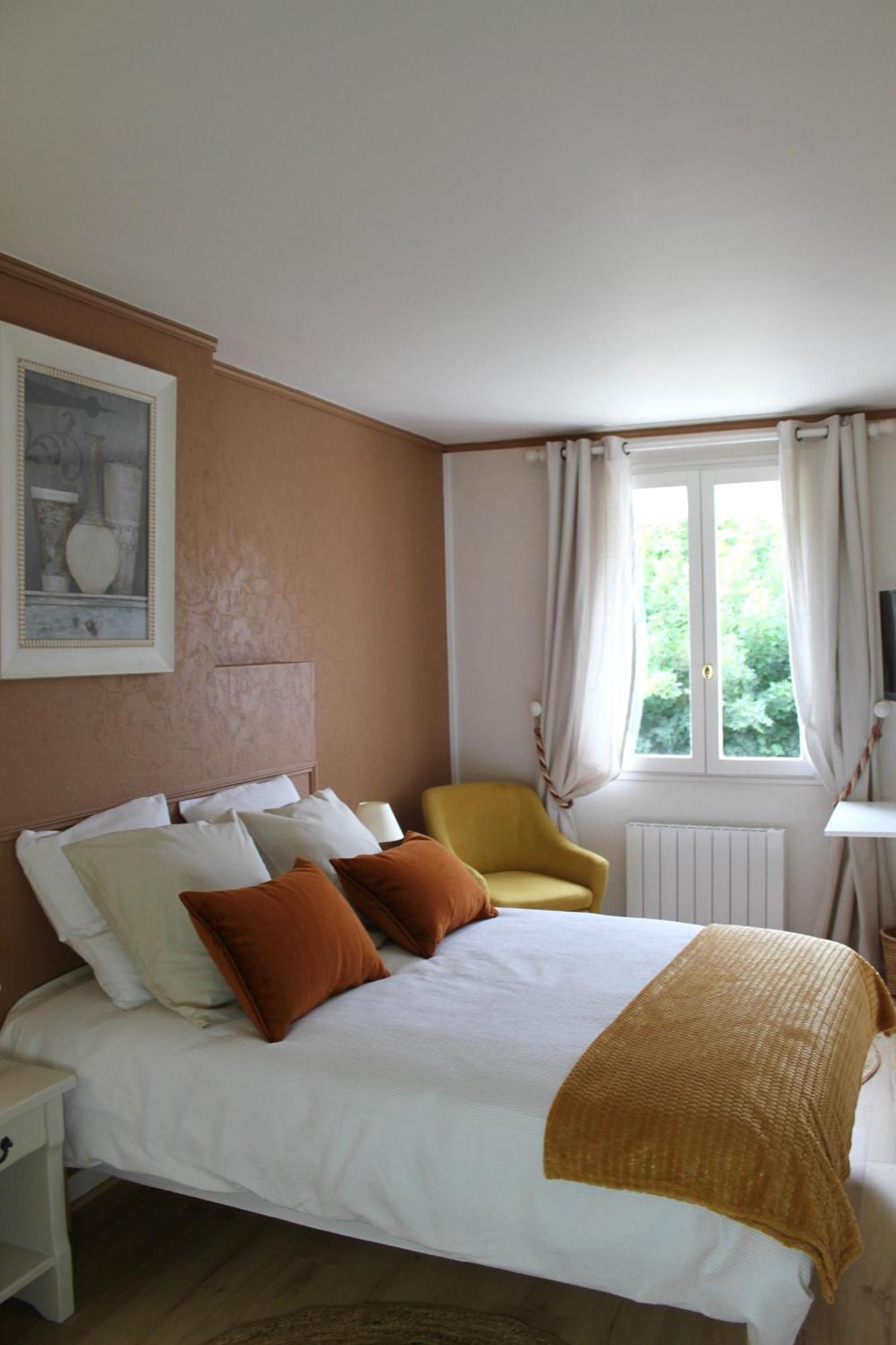 Chambres A La Maison Hermitage Aincourt Luaran gambar